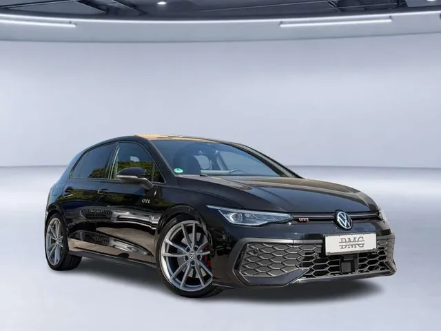Volkswagen Golf VIII GTI 2.0 TSI